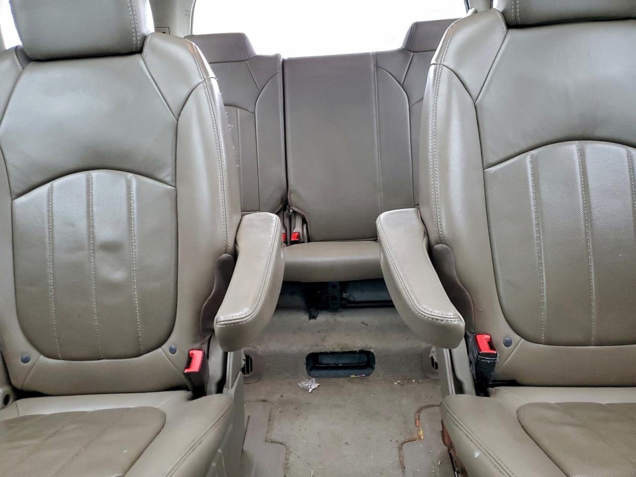 GMC Acadia Denali Image 7