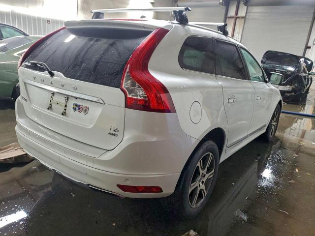 Volvo XC60 T6 Platinum Image 9