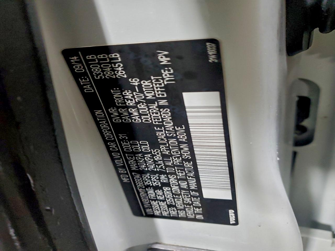 Volvo XC60 T6 Platinum Image 4