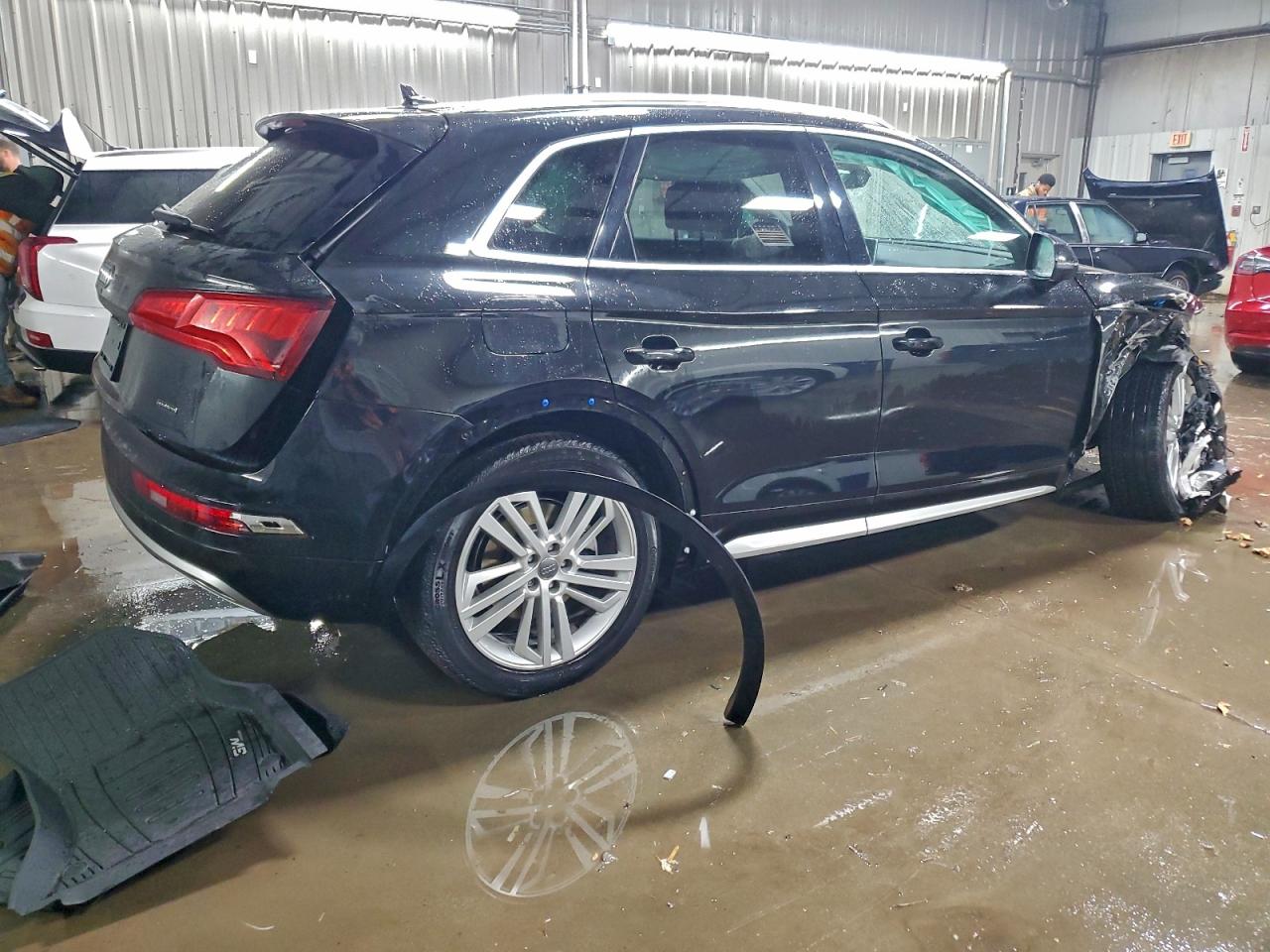 Audi Q5 Premium Plus Image 11