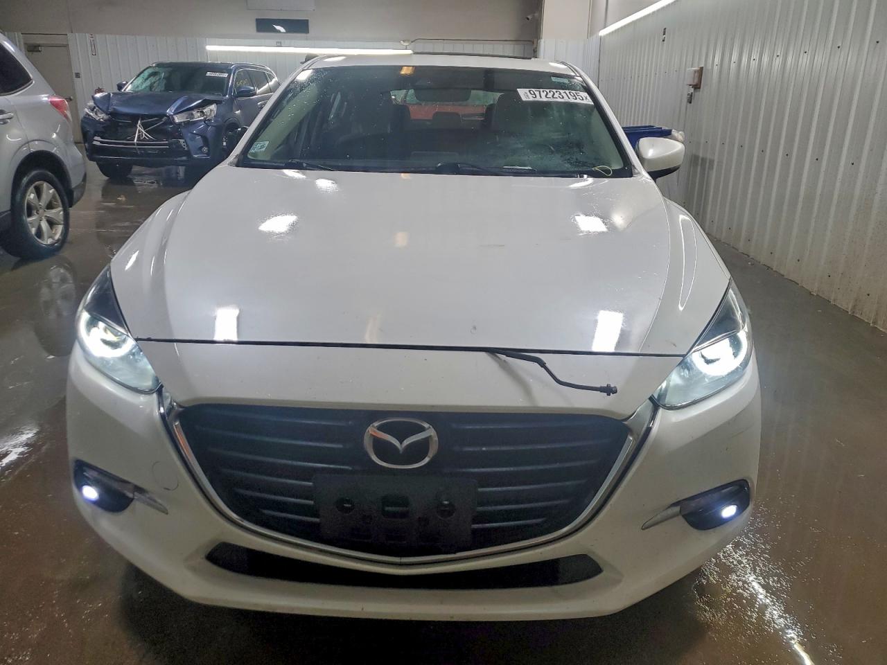 Mazda 3 Grand Touring Image 8