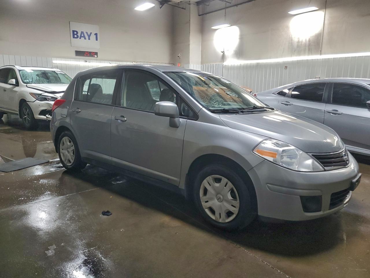 Nissan Versa S Image 12
