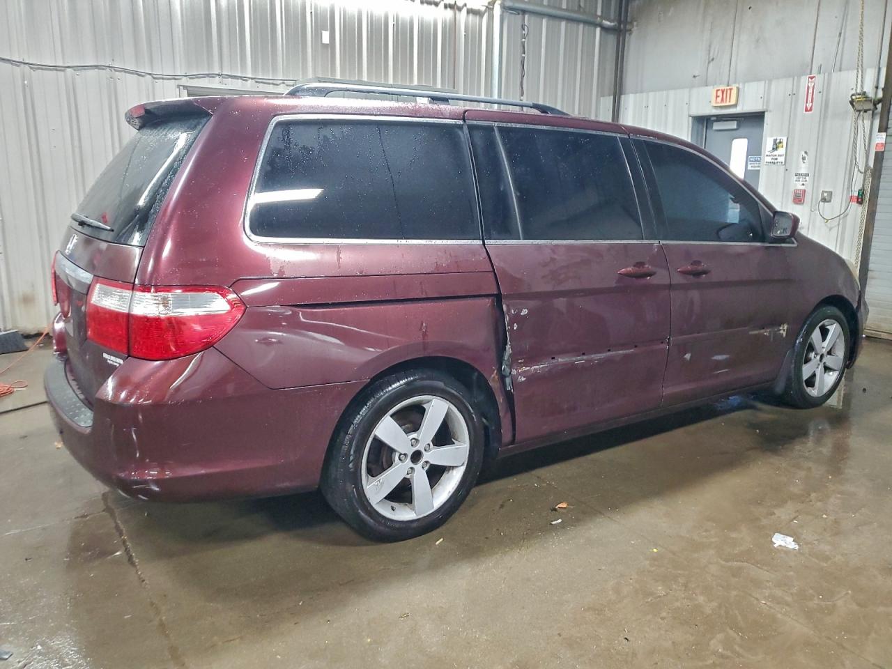 Honda Odyssey Touring Image 10
