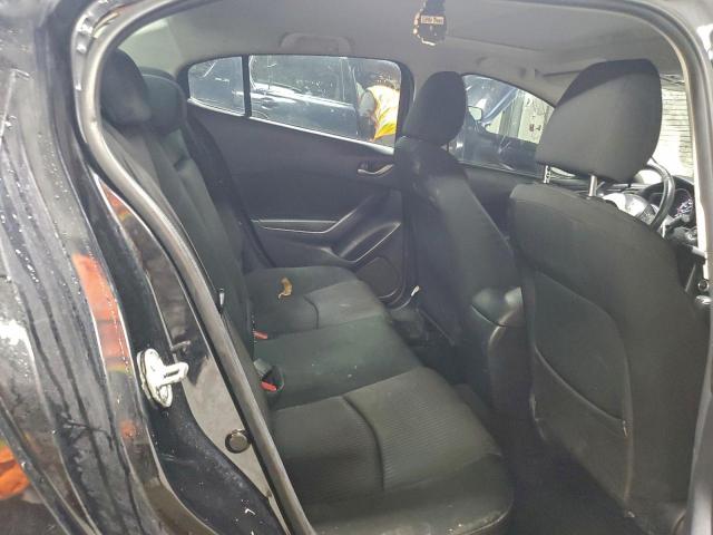 Mazda 3 Touring Image 4