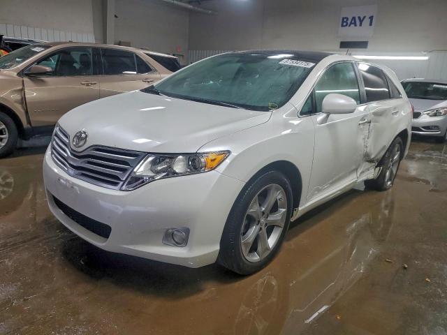  Salvage Toyota Venza