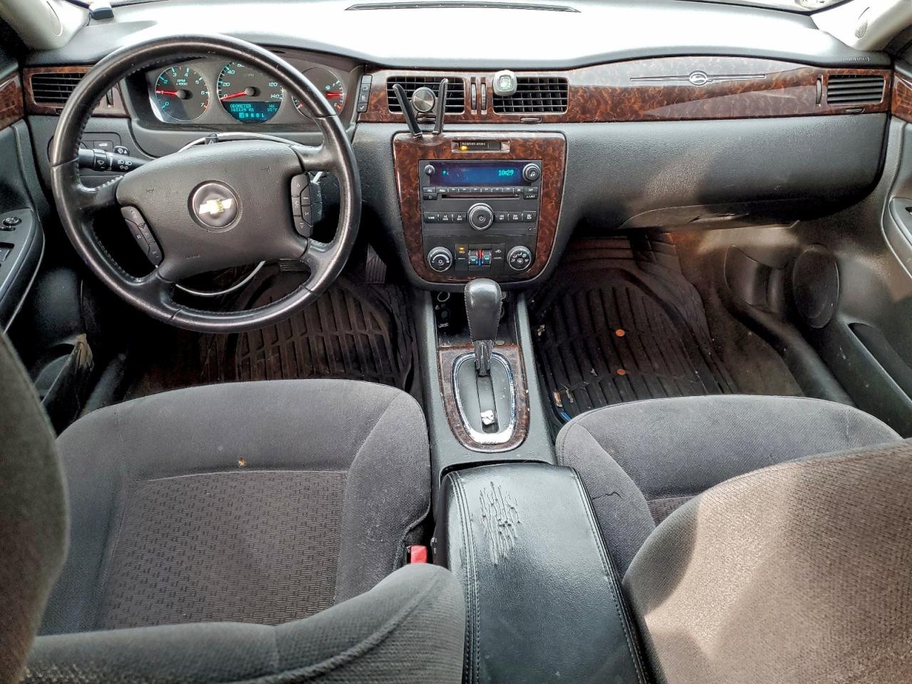 Chevrolet Impala Lt Image 7