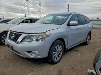  Salvage Nissan Pathfinder