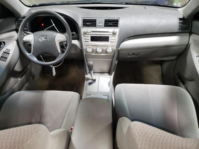 Toyota Camry Base Image 8