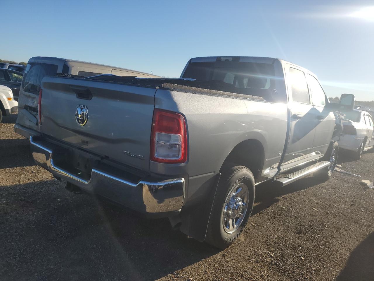 Ram 2500 Tradesman Image 9