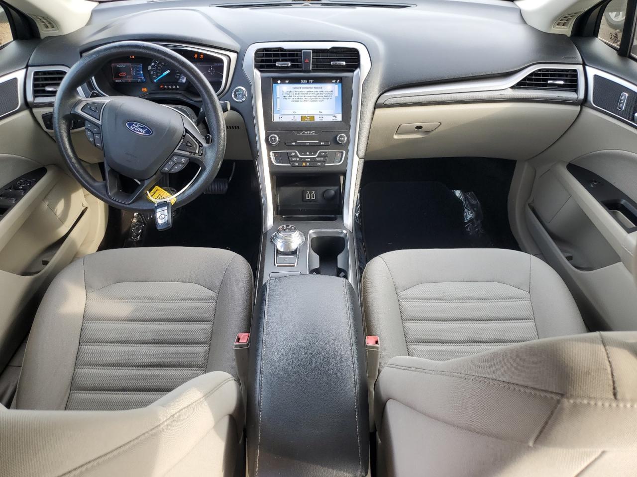 Ford Fusion Se Image 11