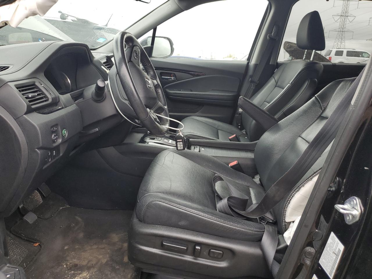 Honda Pilot Touring Image 5