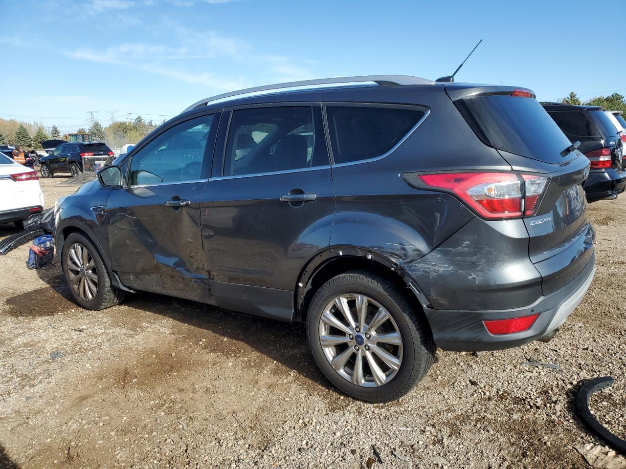 Ford Escape Titanium Image 2