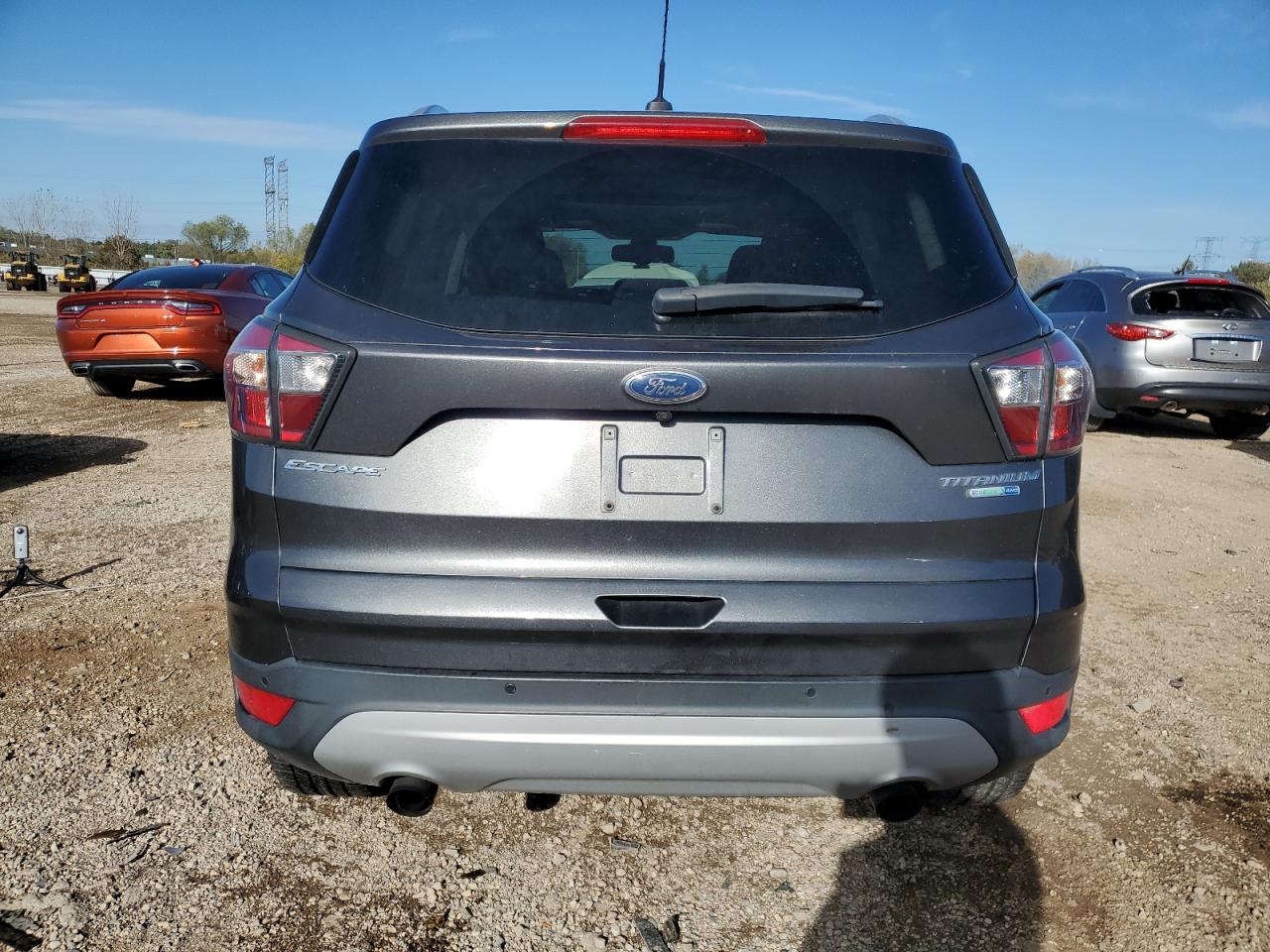 Ford Escape Titanium Image 13