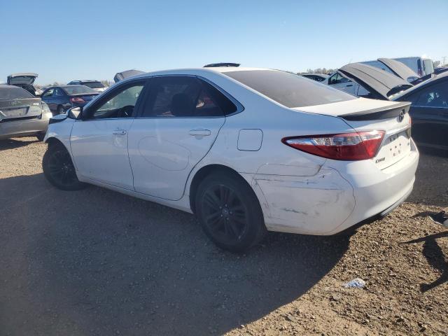 Toyota Camry Le Image 2