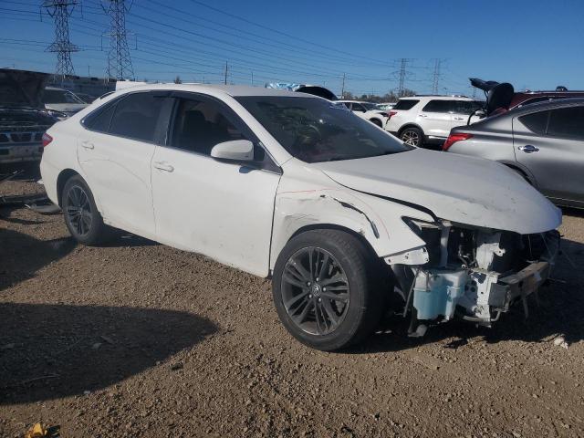 Toyota Camry Le Image 3