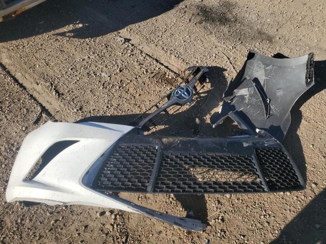 Toyota Camry Le Image 11