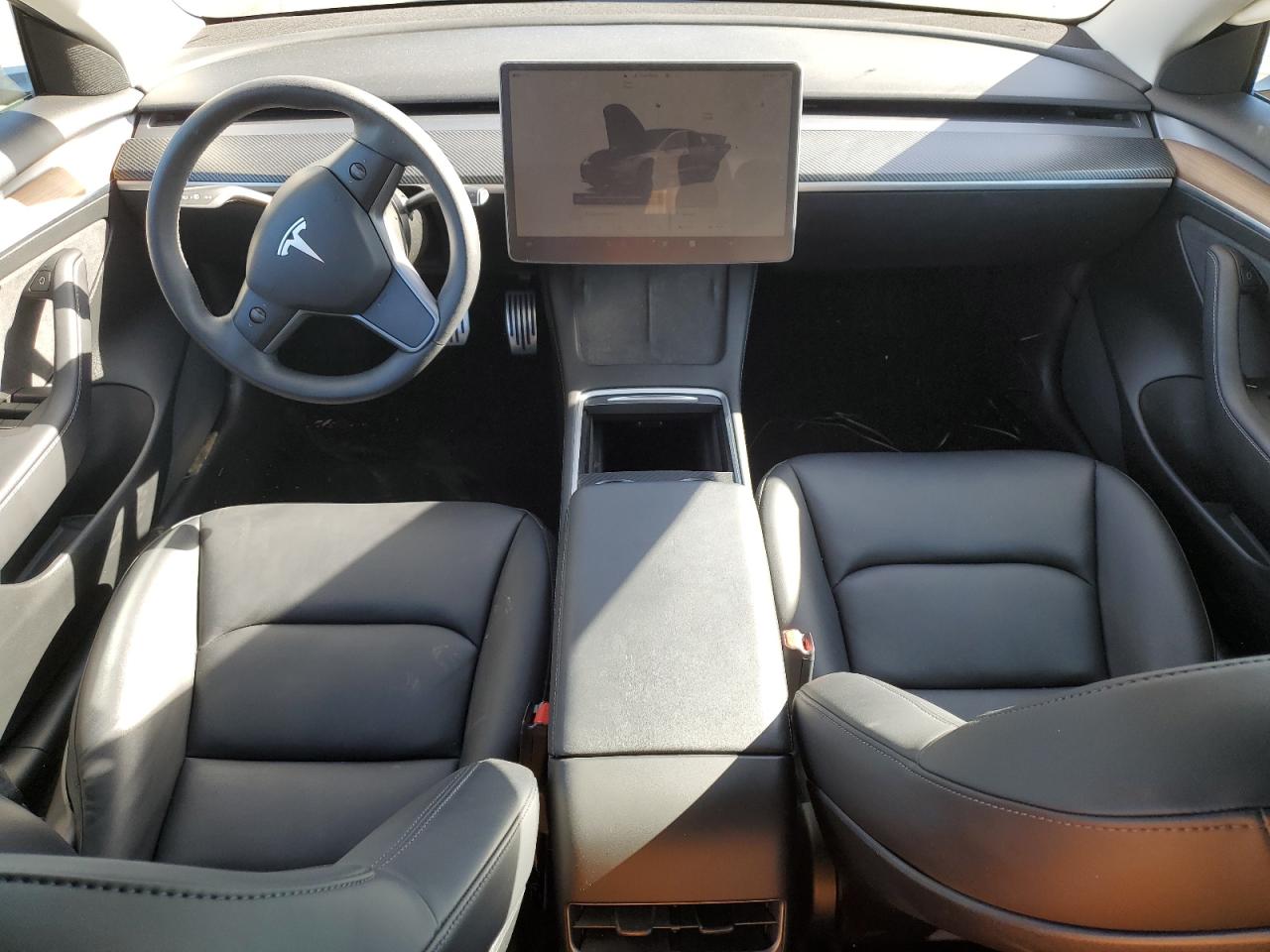 Tesla Model 3 Image 8