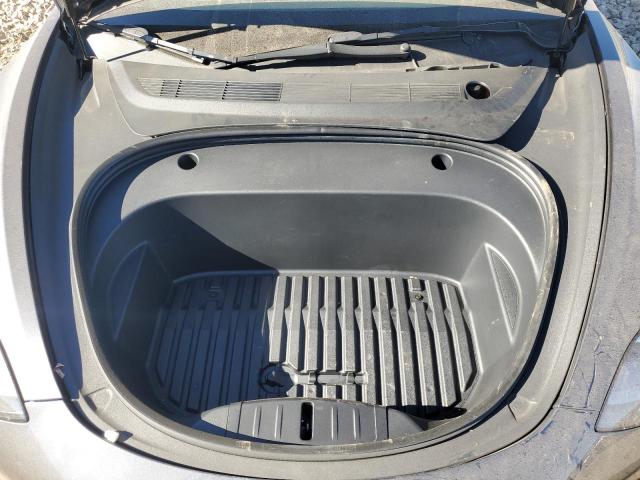 Tesla Model 3 Image 12