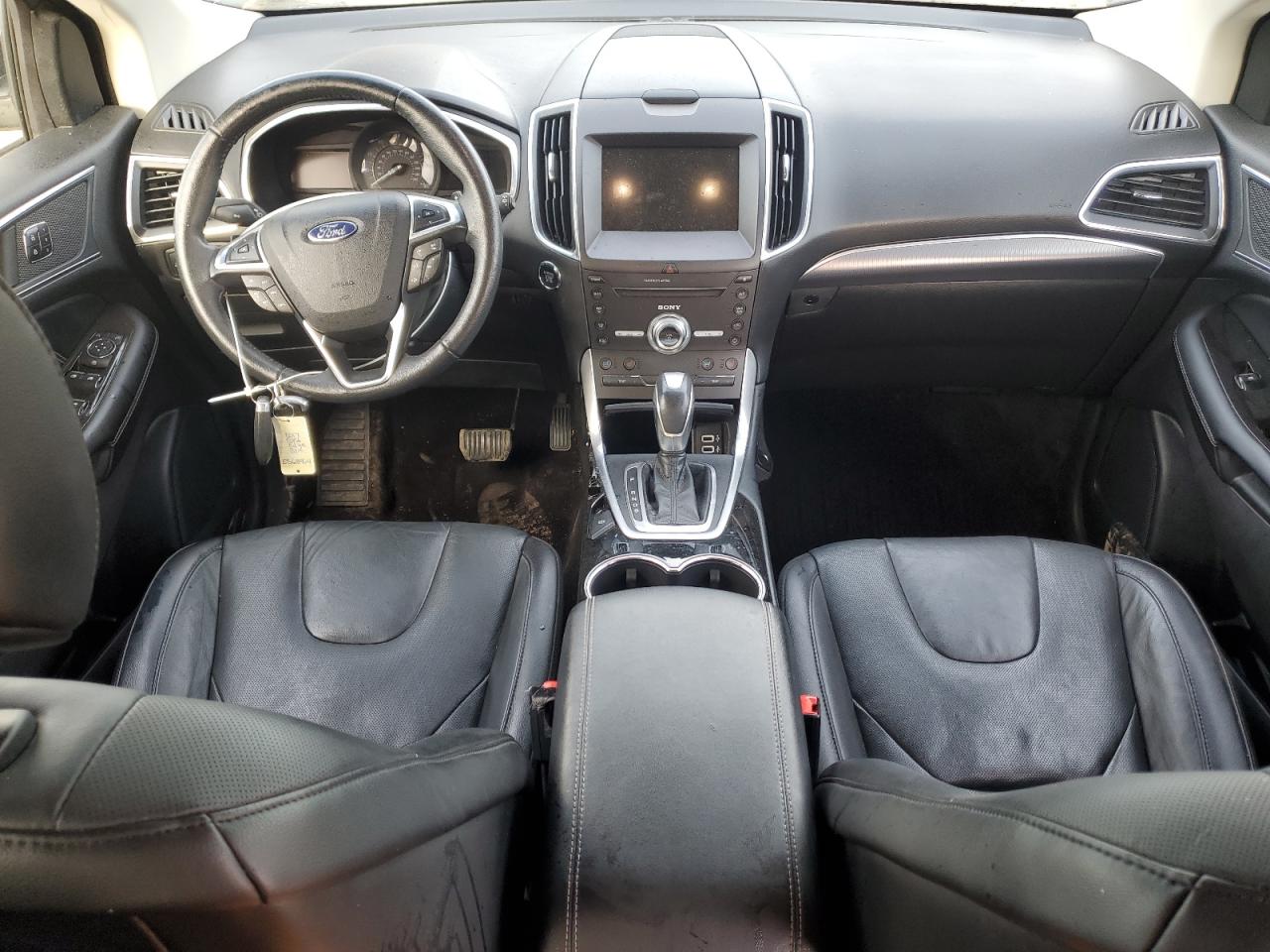 Ford Edge Titanium Image 10