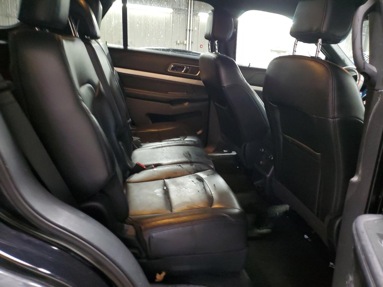 Ford Explorer Xlt Image 6