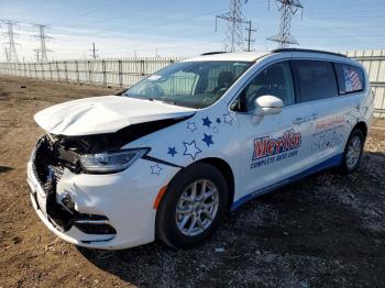  Salvage Chrysler Pacifica