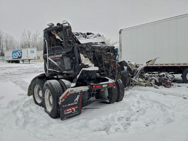  Salvage Mack 600 Cxu600