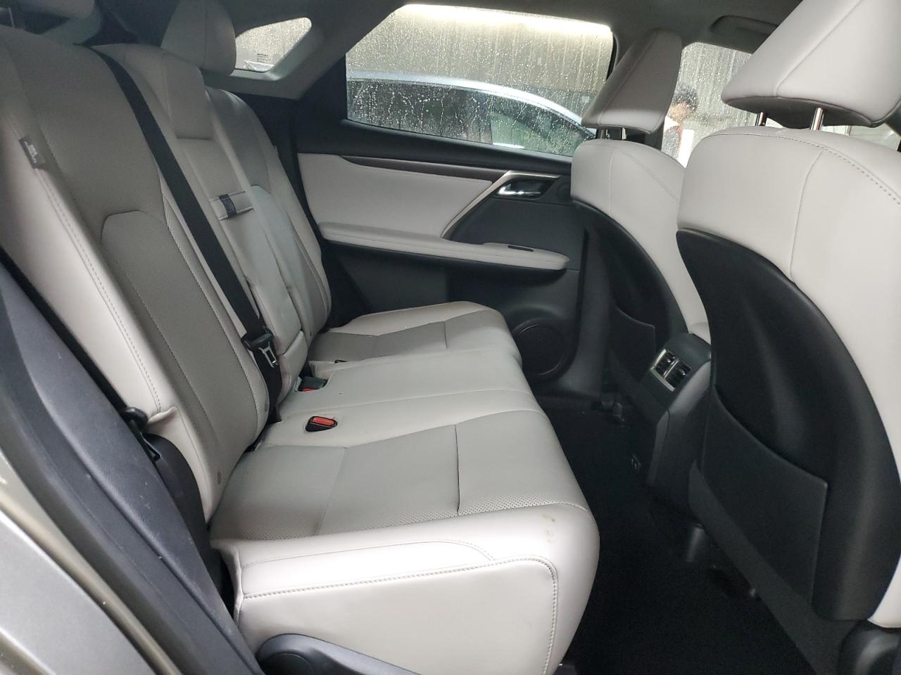 Lexus RX 350 Image 11