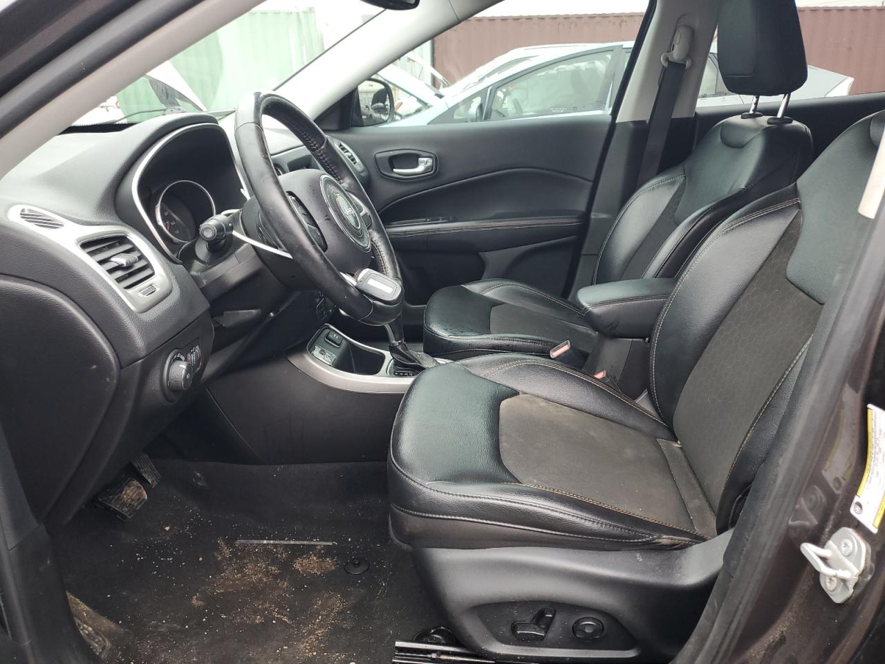 Jeep Compass Latitude Image 12