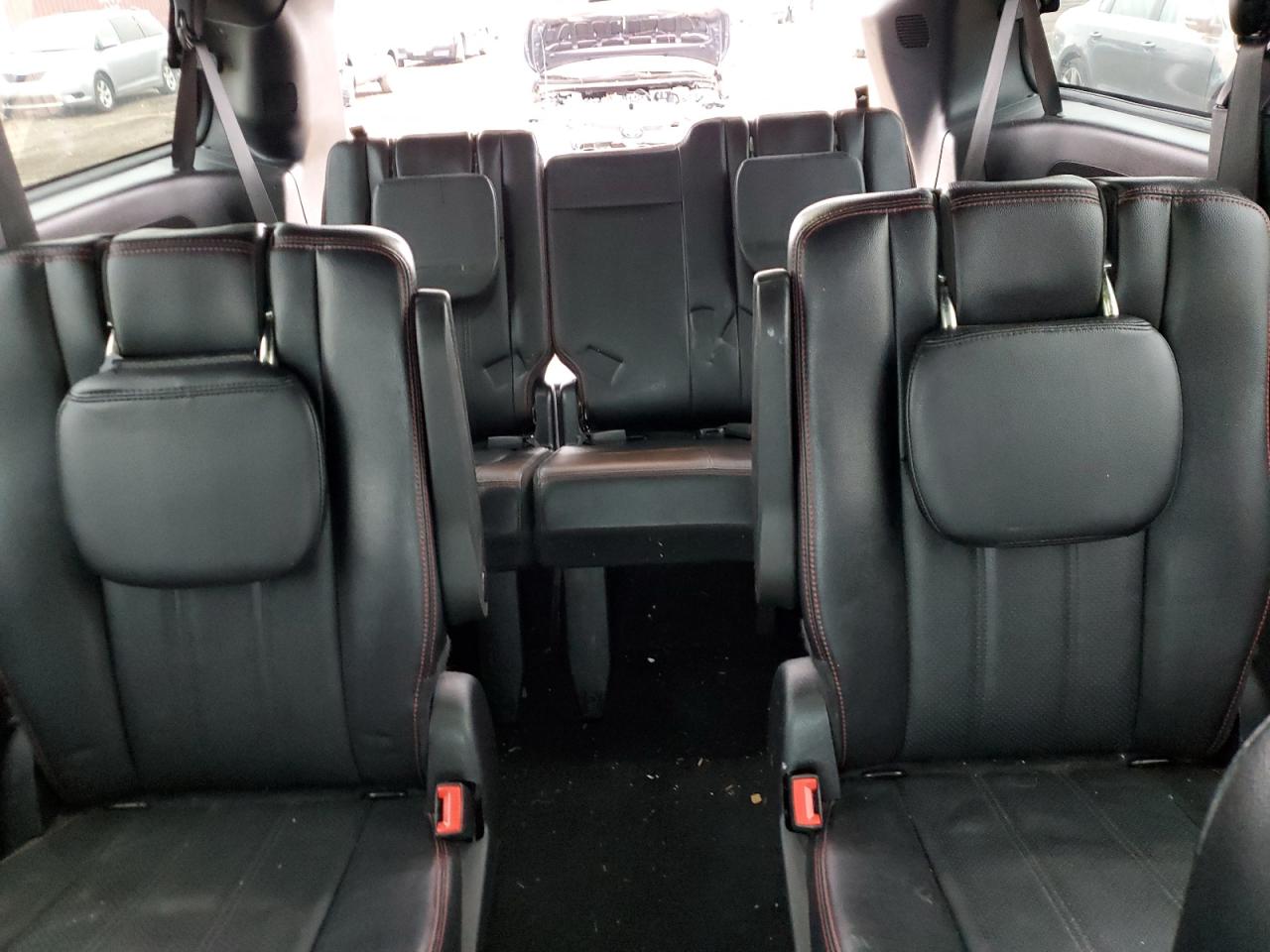 Dodge Caravan Gt Image 3