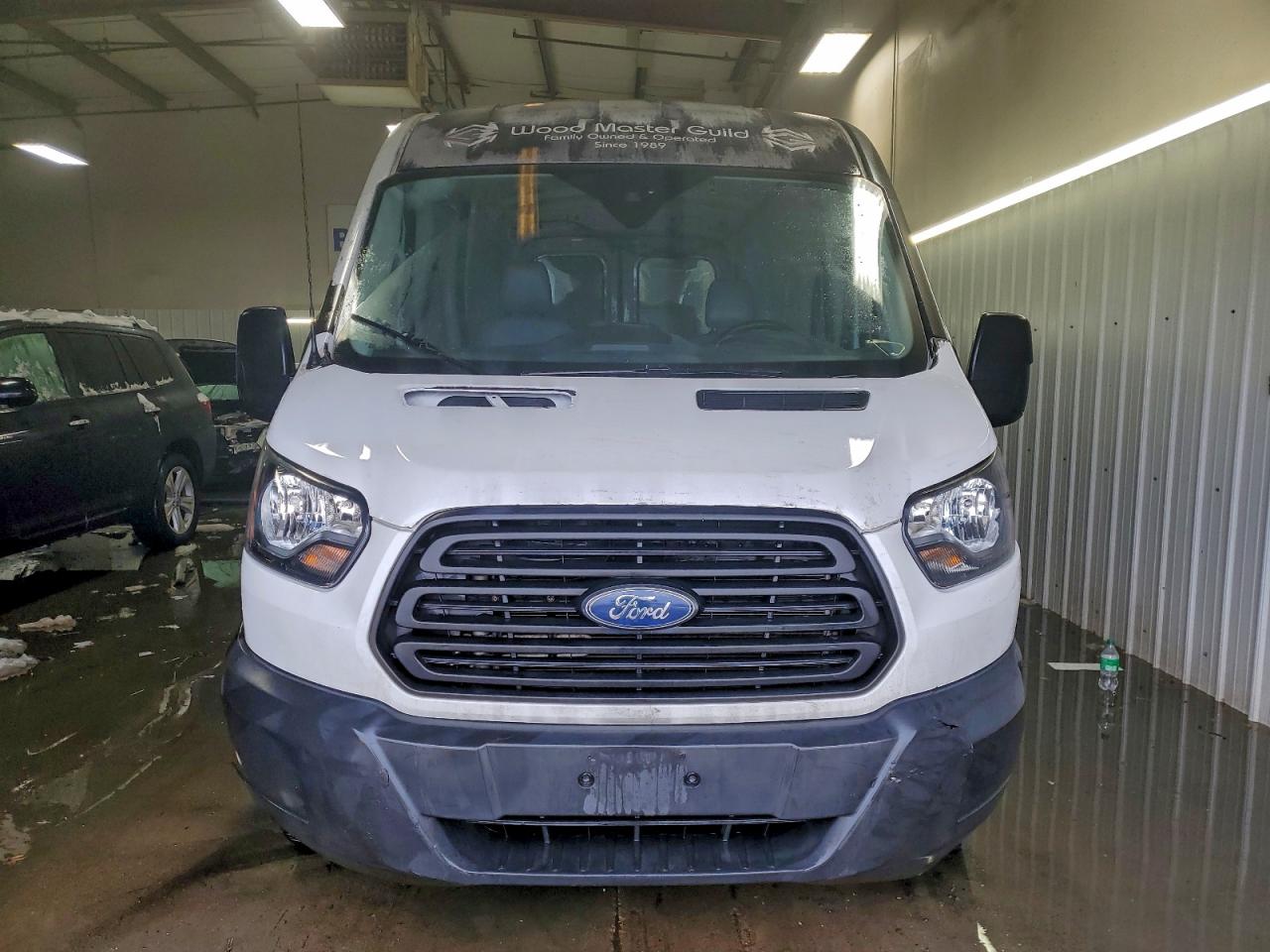 Ford Transit T-250 Image 10
