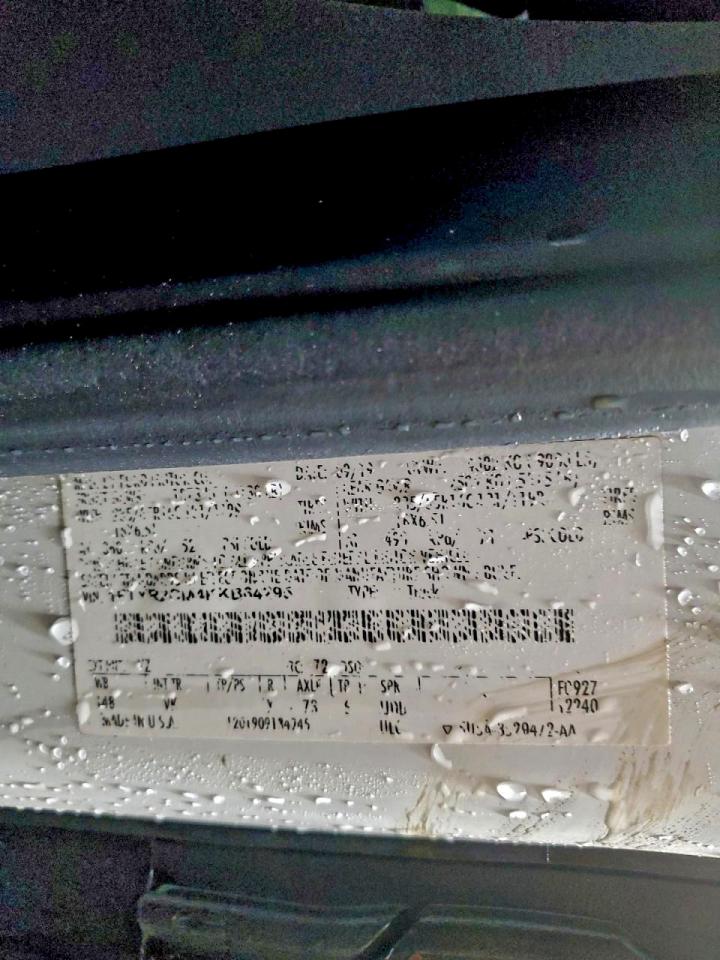 Ford Transit T-250 Image 7