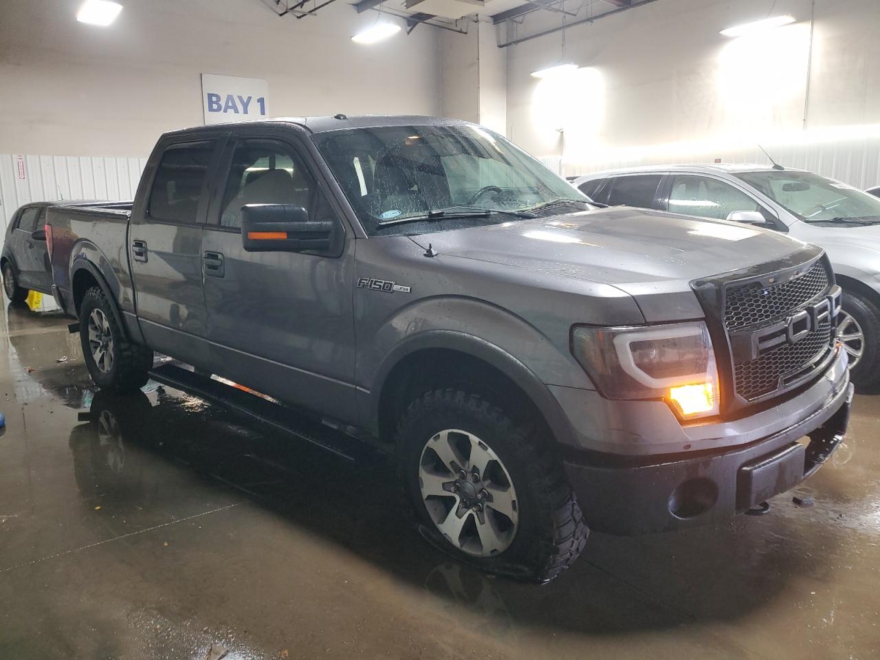 Ford F-150 Supercrew Image 12
