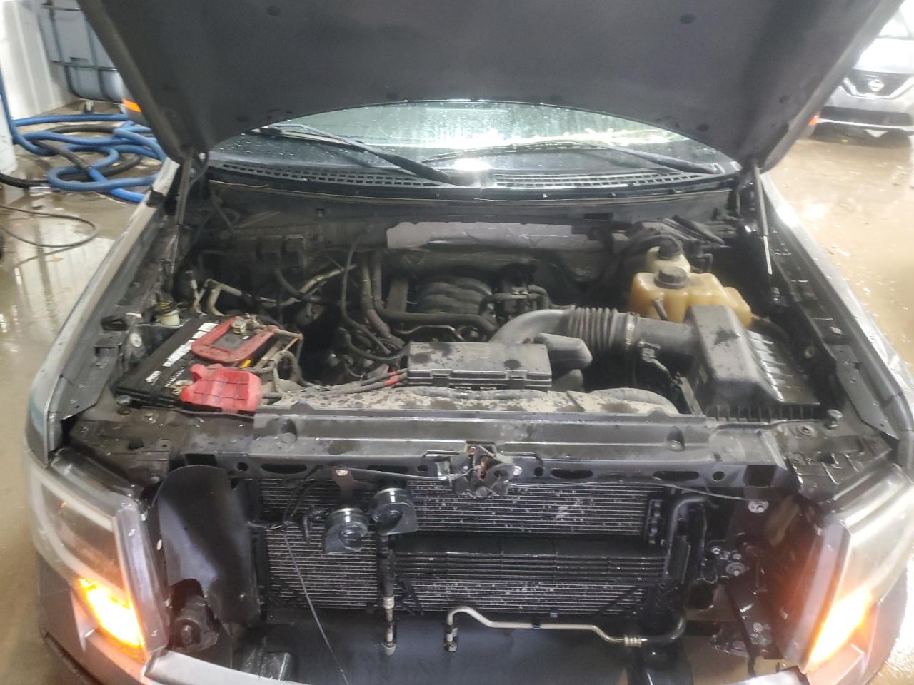 Ford F-150 Supercrew Image 11