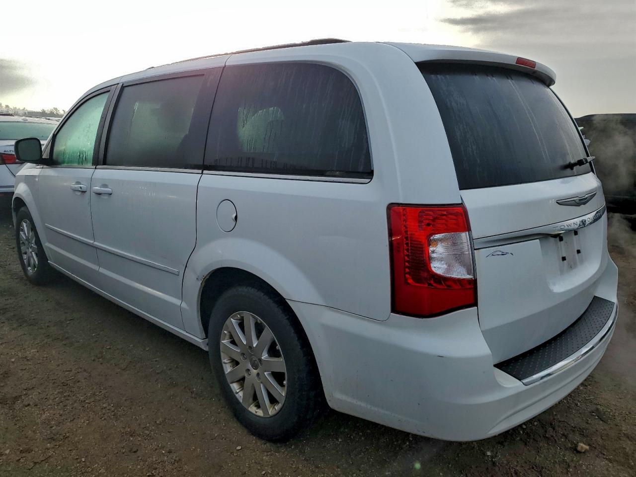 Chrysler Minivan Lx Image 9