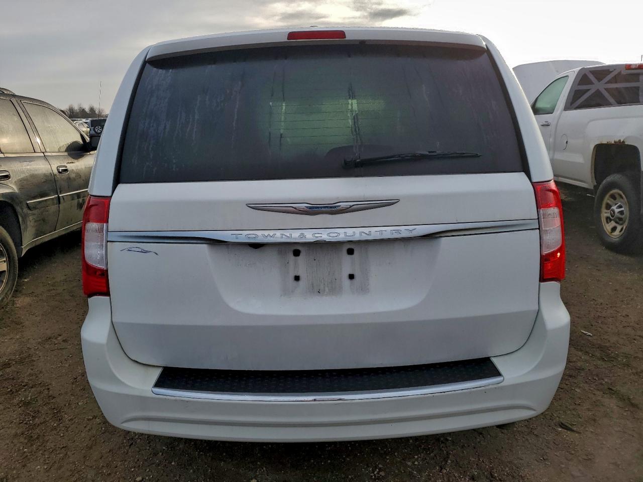 Chrysler Minivan Lx Image 7