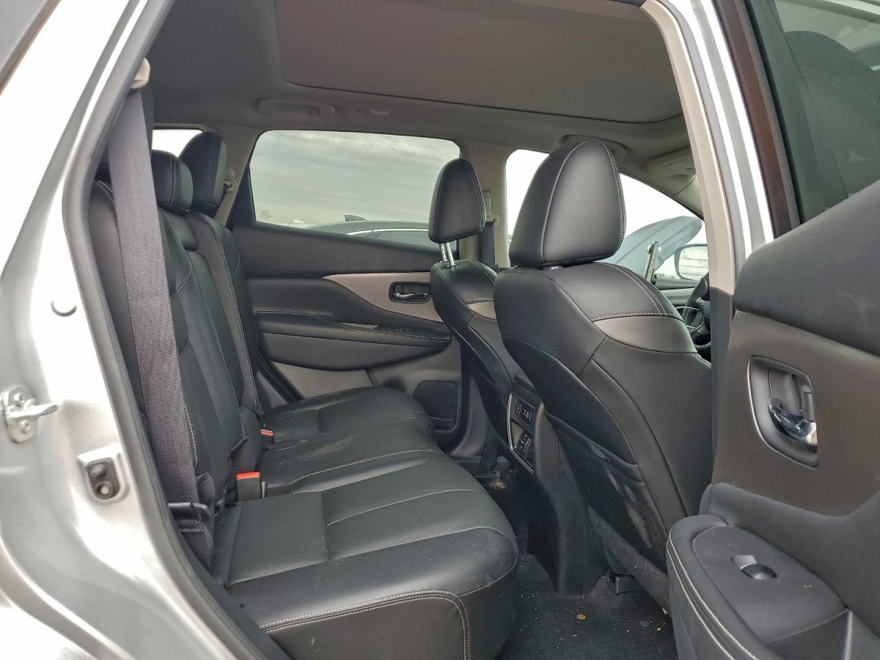 Nissan Murano Sl Image 8