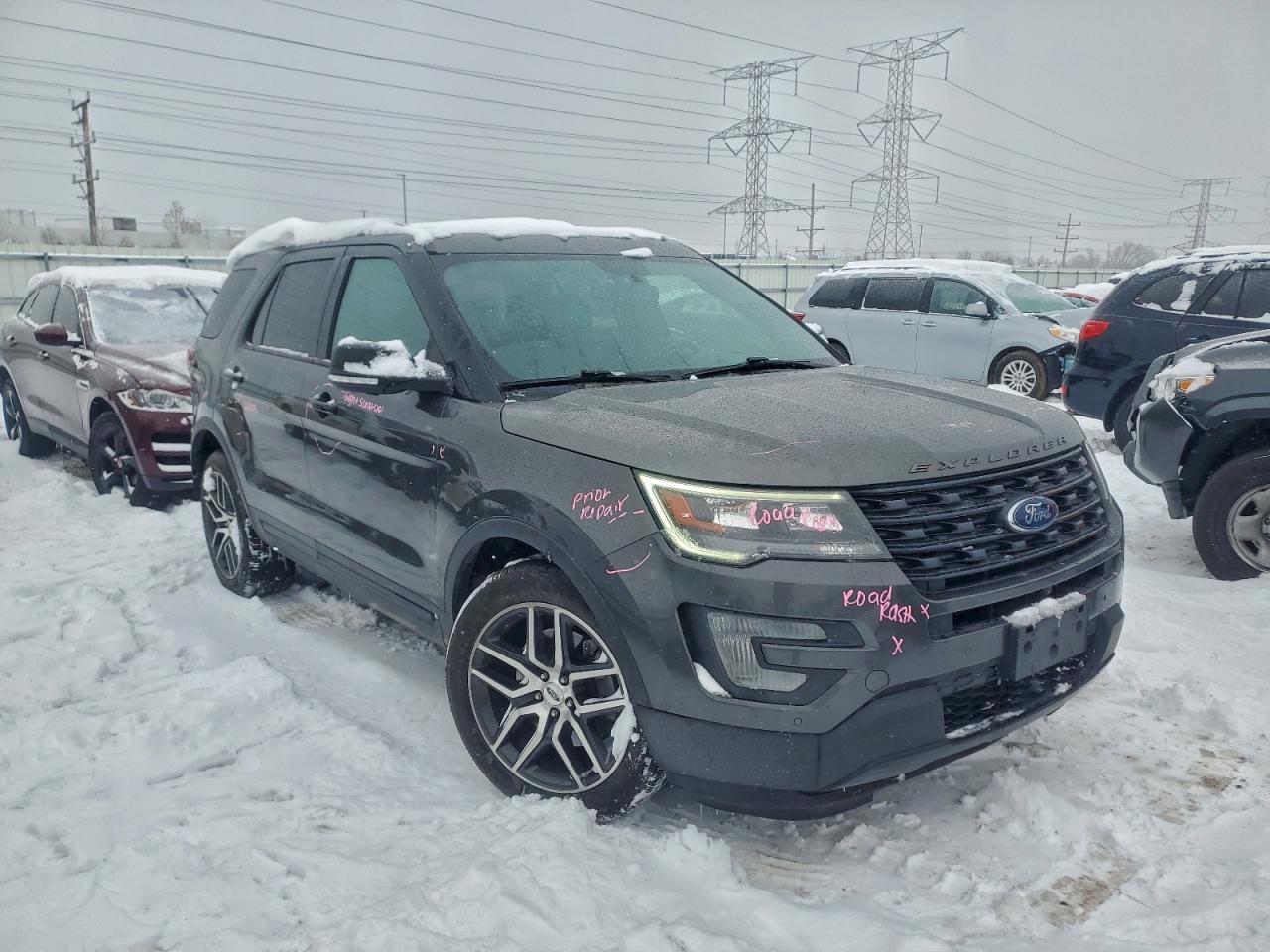 Ford Explorer Sport Image 4