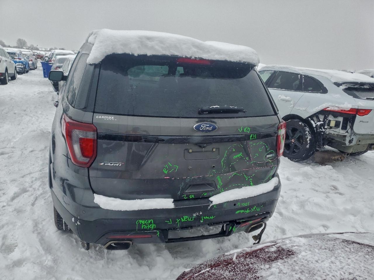 Ford Explorer Sport Image 6