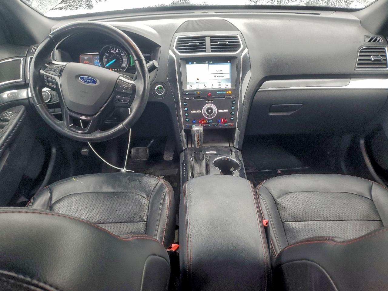 Ford Explorer Sport Image 8