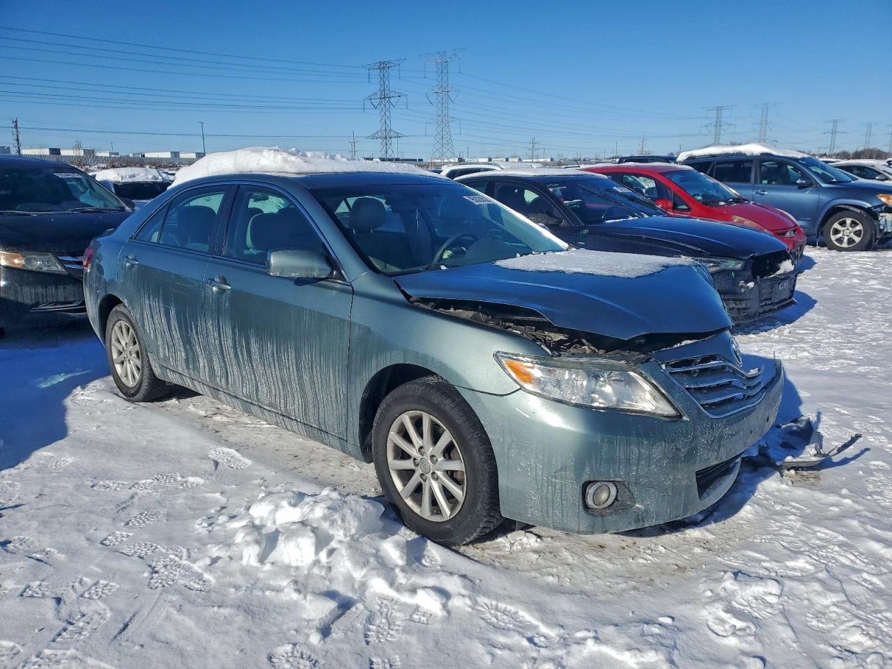 Toyota Camry Base Image 7