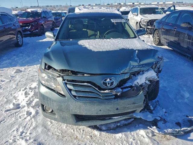 Toyota Camry Base Image 5