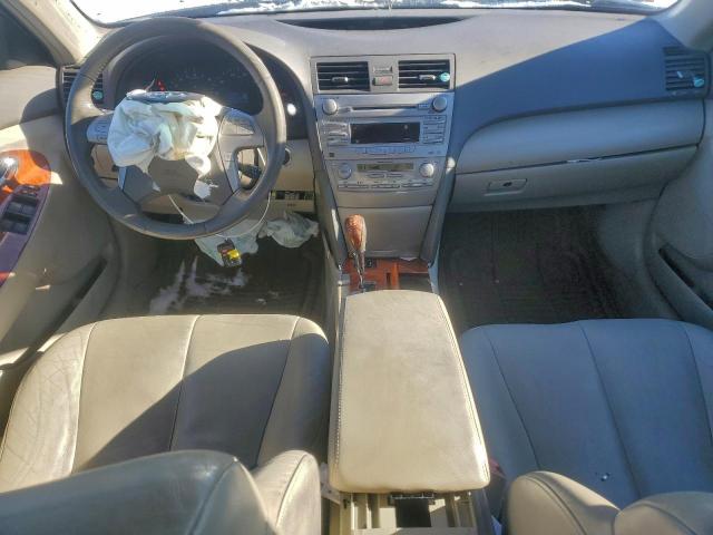 Toyota Camry Base Image 6