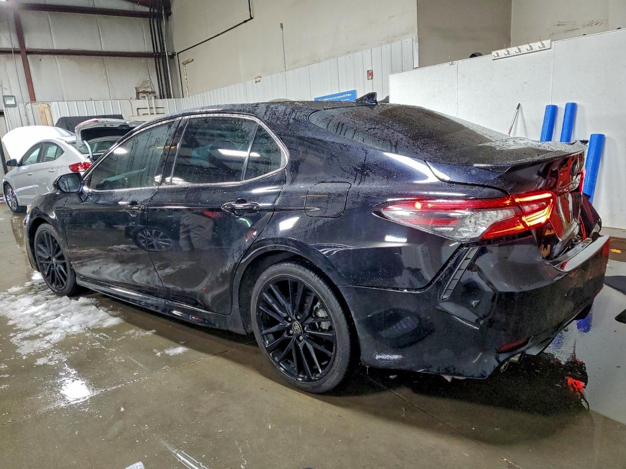 Toyota Camry Xse Image 2