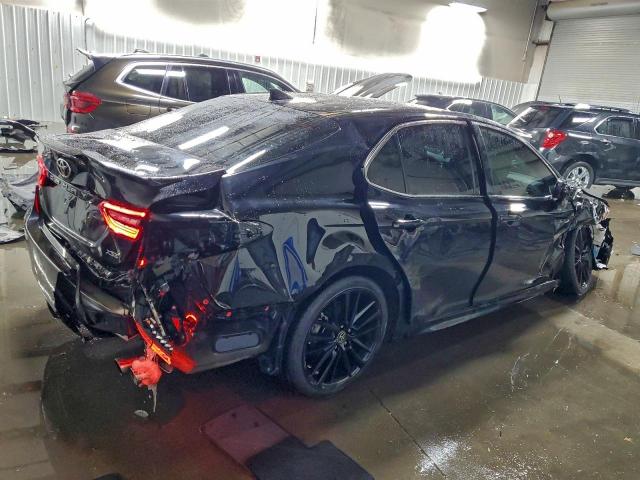 Toyota Camry Xse Image 11