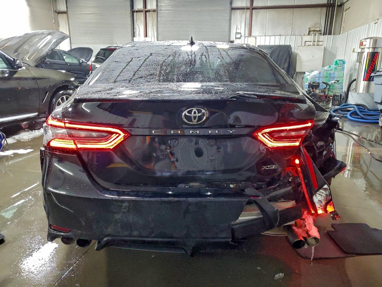 Toyota Camry Xse Image 6