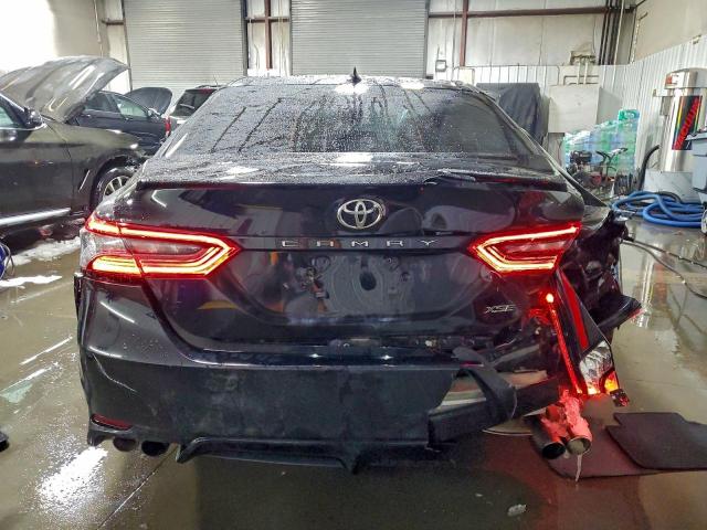 Toyota Camry Xse Image 6