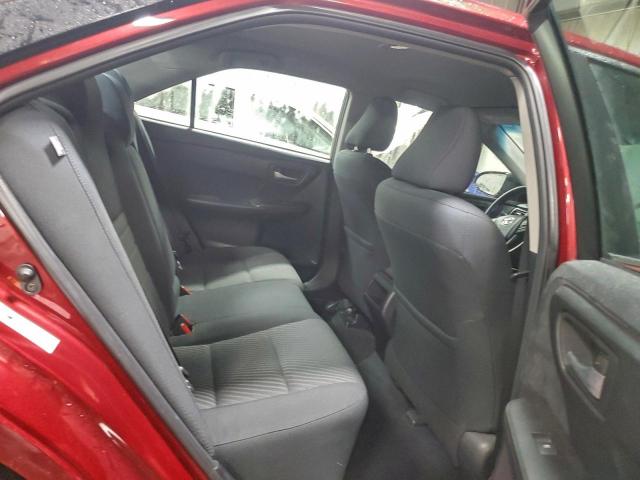 Toyota Camry Le Image 9