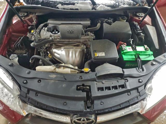 Toyota Camry Le Image 12