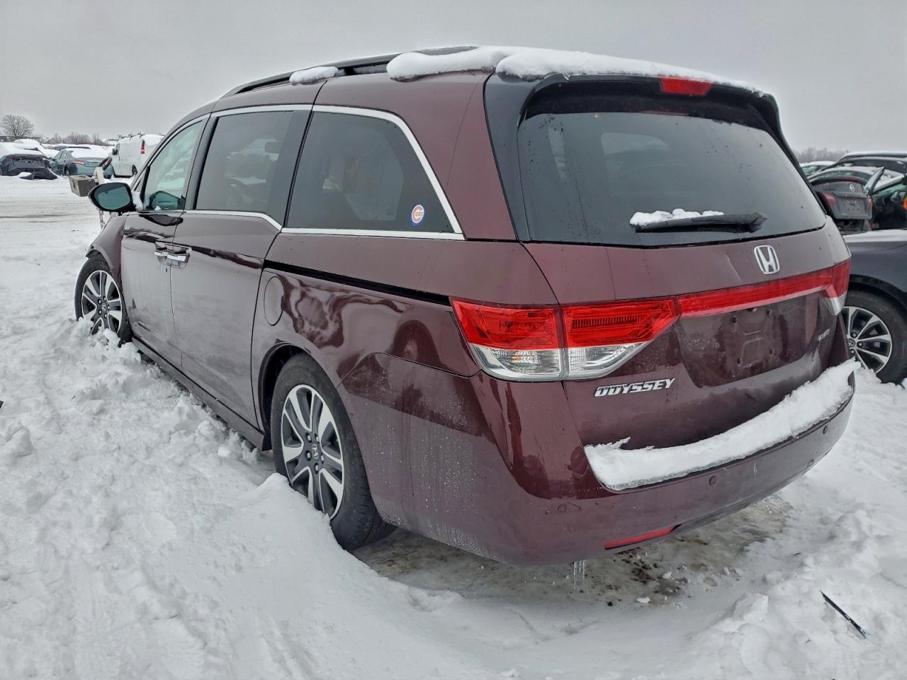 Honda Odyssey Touring Image 2