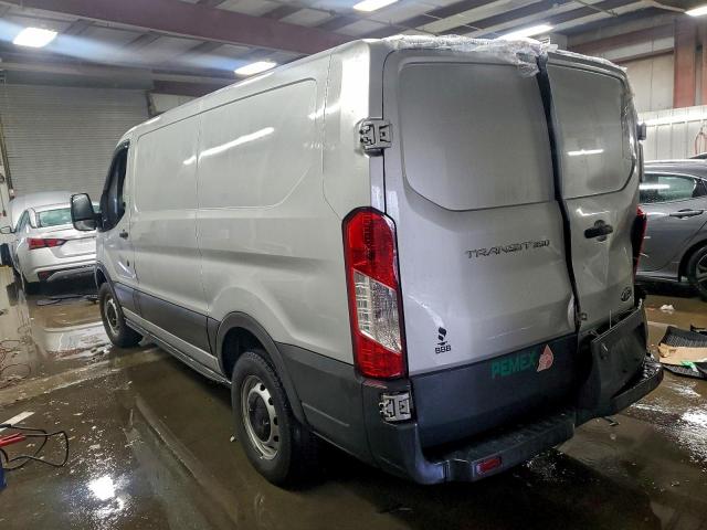 Ford Transit T-250 Image 12